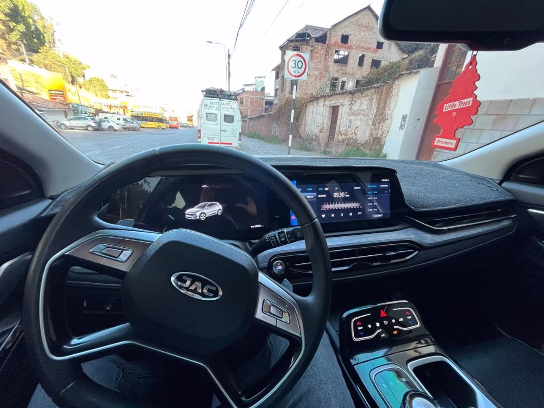 JAC JS6 DCT FLAGSHIP 2022 MOD 2023 — foto 4