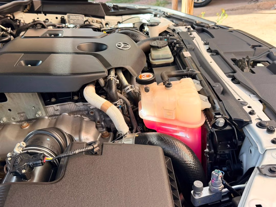 TOYOTA HILUX 2024 — foto 4