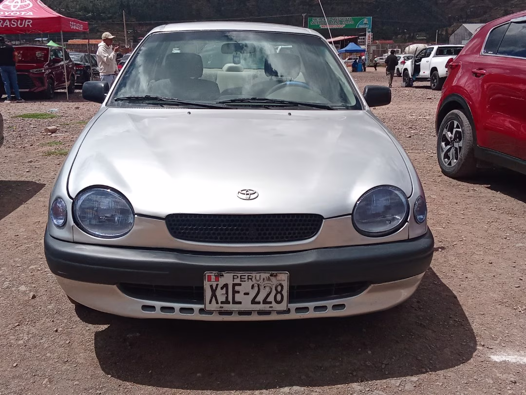TOYOTA COROLLA 1999 — foto 2