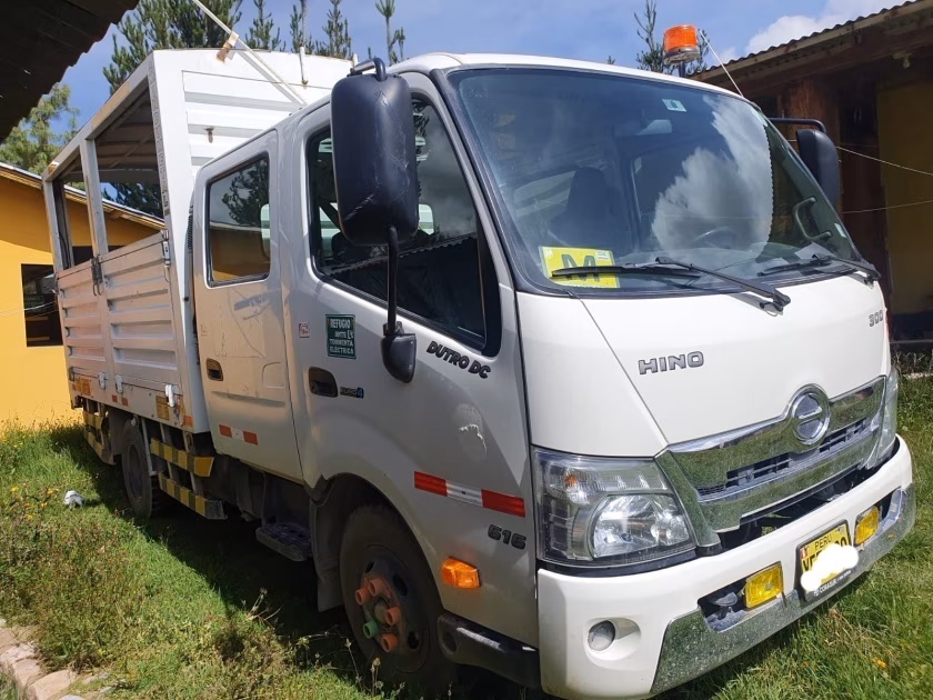 HINO 300 2025 MOD 2025 — foto 5