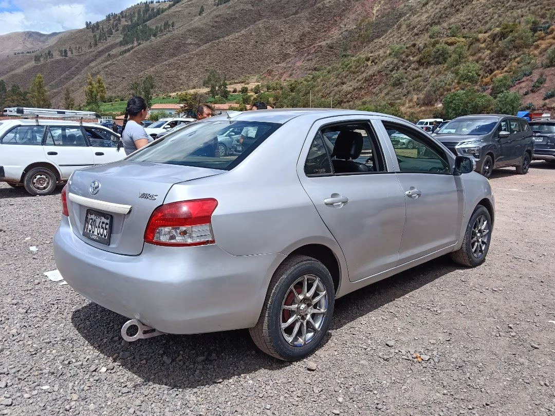 TOYOTA YARIS 2011 MOD 2012 — foto 4