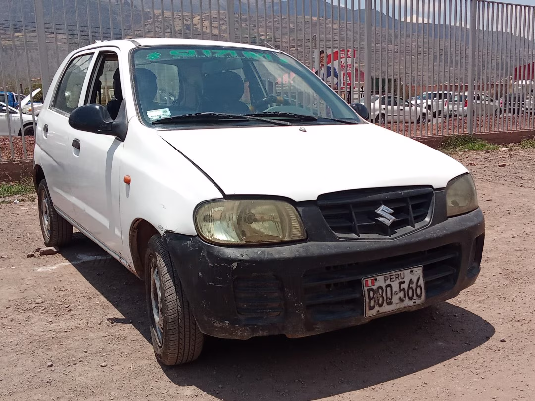 SUZUKI ALTO 2011 — foto 3