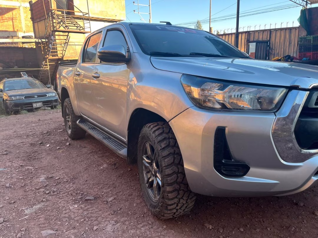 TOYOTA HILUX SR FULL 4X4 2023 MOD 2023 — foto 1