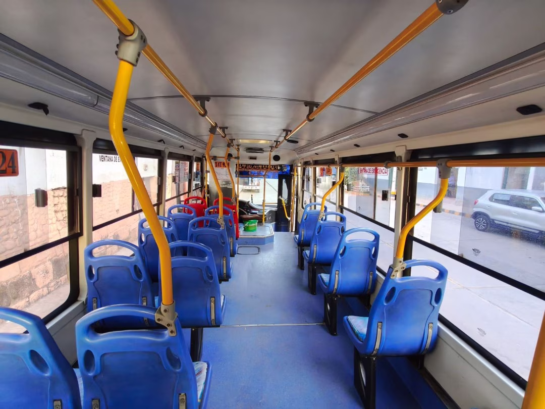 HINO 300 GB BUS 2020 — foto 6