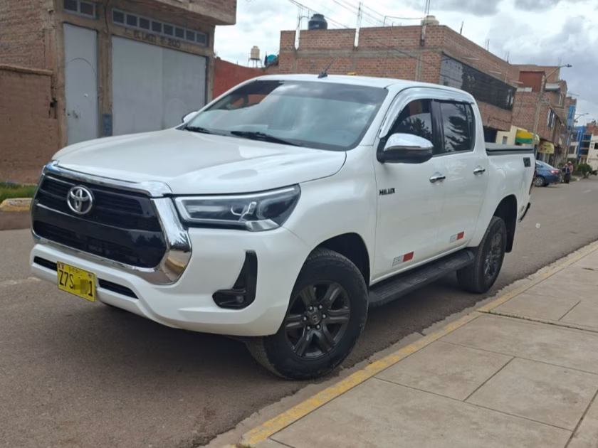 TOYOTA HILUX  4X4 SRV FULL 2022 — foto 6