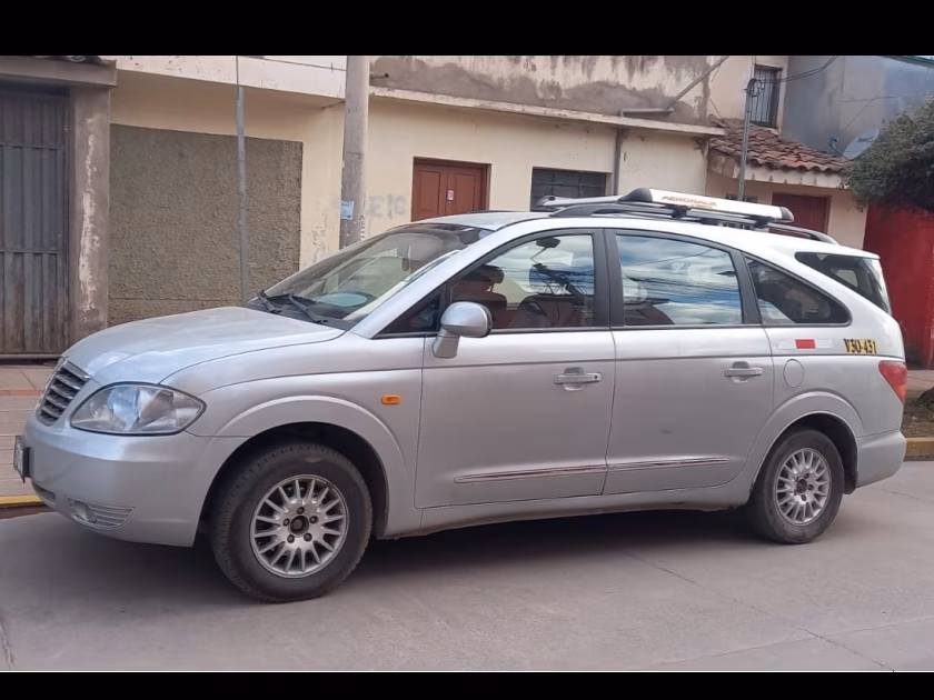 SSANGYONG STAVIC MEC 2011 MOD 2012 — foto 2