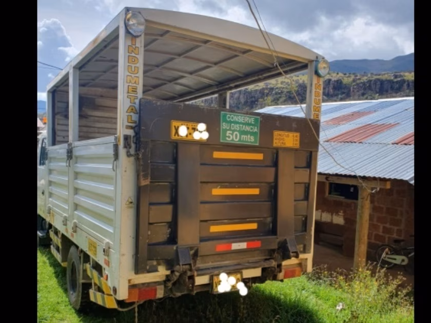 HINO 300 2025 MOD 2025 — foto 3