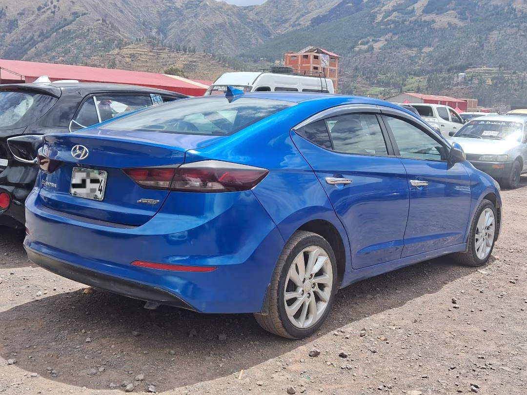 HYUNDAI ELANTRA SPORT 2017 — foto 3