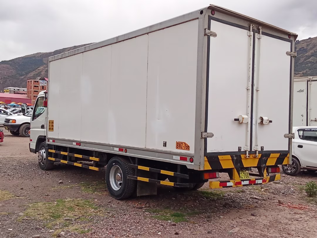 MITSUBISHI FUSO CANTER 2024 — foto 4