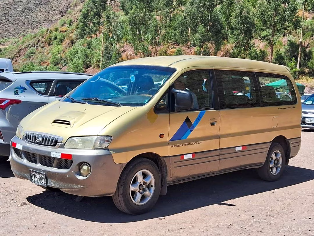 HYUNDAI STAREX 2002 — foto 2