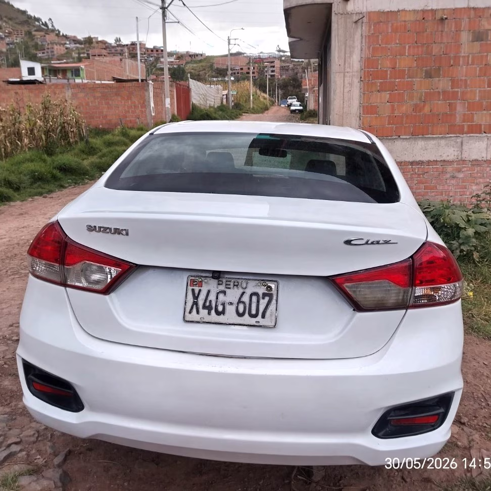 SUZUKI CIAZ 2017 — foto 2