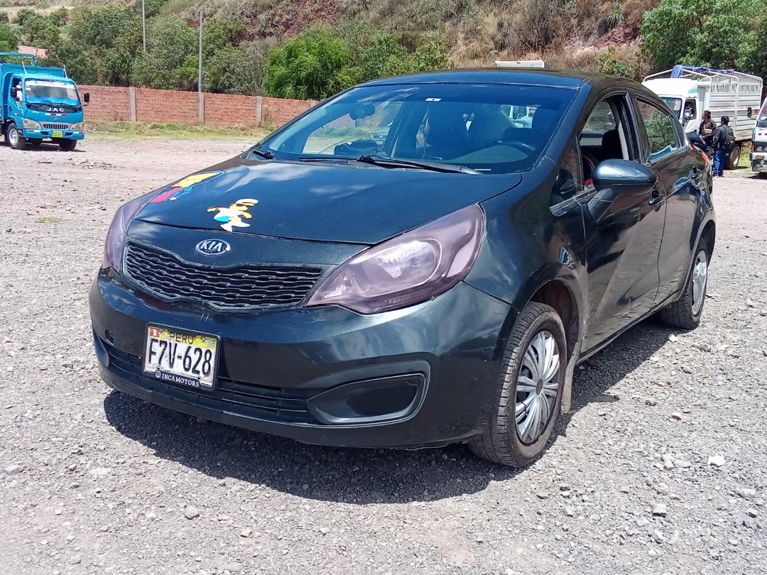 KIA RIO 2014 — foto 3
