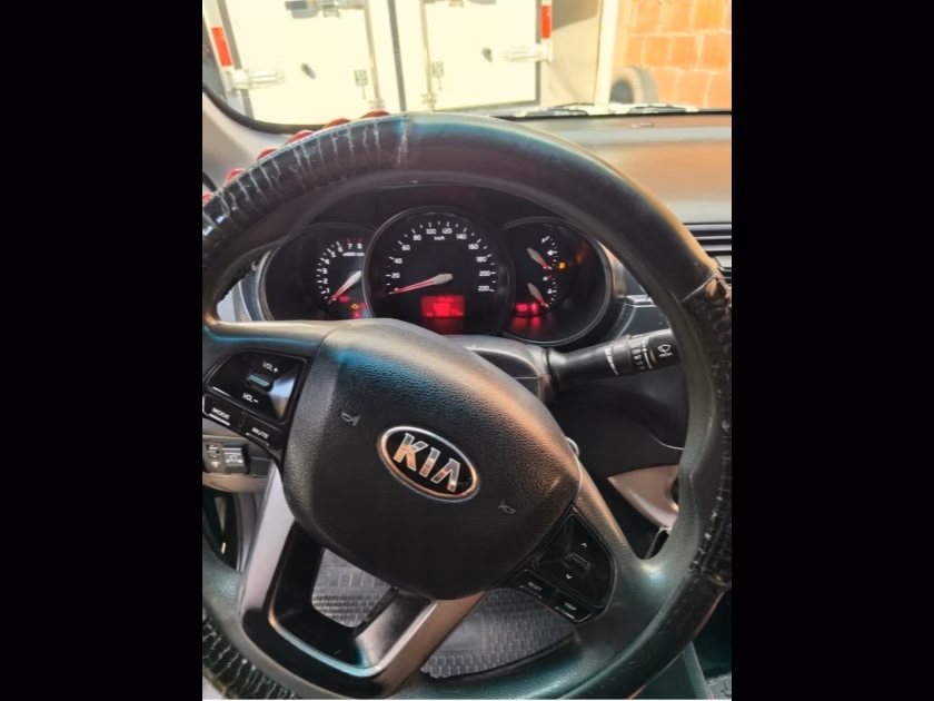 KIA RIO 2015 MOD 2017 — foto 2