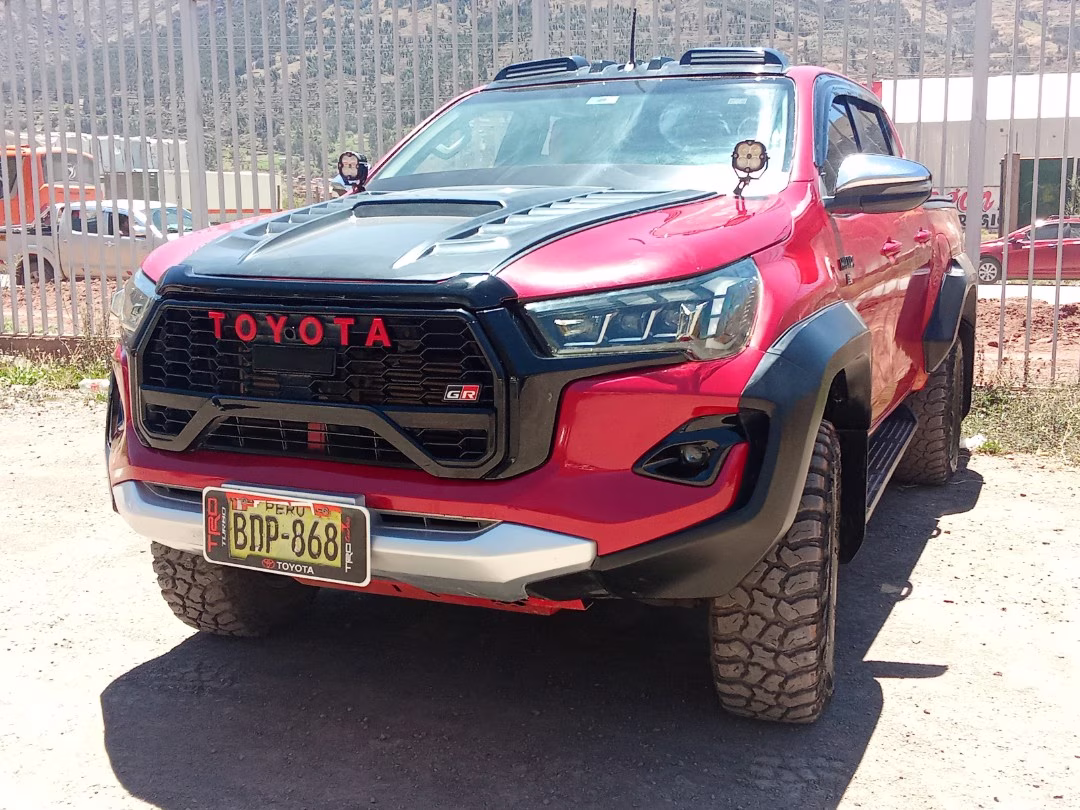 TOYOTA HILUX GR 4X4 2020 — foto 3