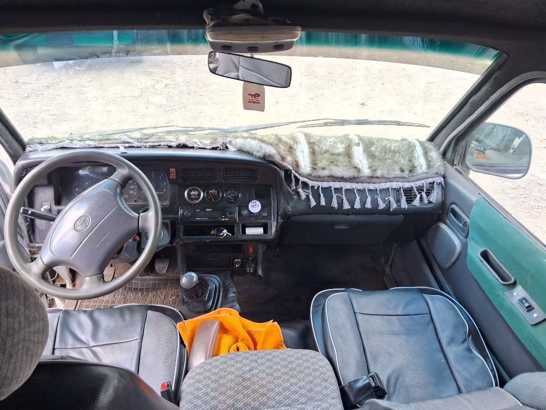 TOYOTA HIACE 1999 MOD 1999 — foto 4