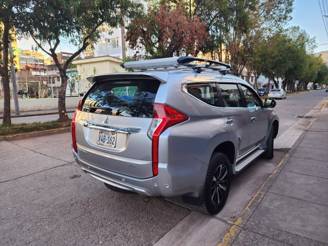 MITSUBISHI MONTERO SPORT 2018 — foto 2