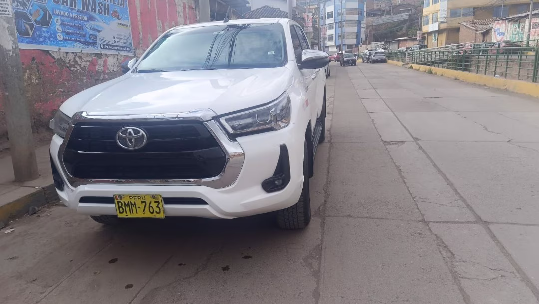 TOYOTA HILUX SRV 4X4 2022 — foto 2