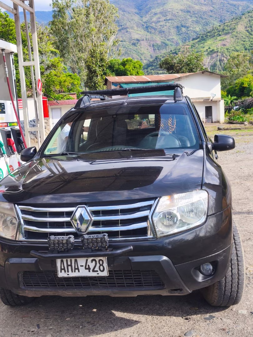 RENAULT DUSTER 2015 — foto 3