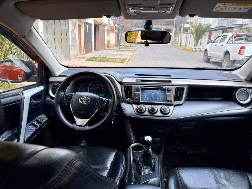 TOYOTA RAV4 4X4 MT — foto 5