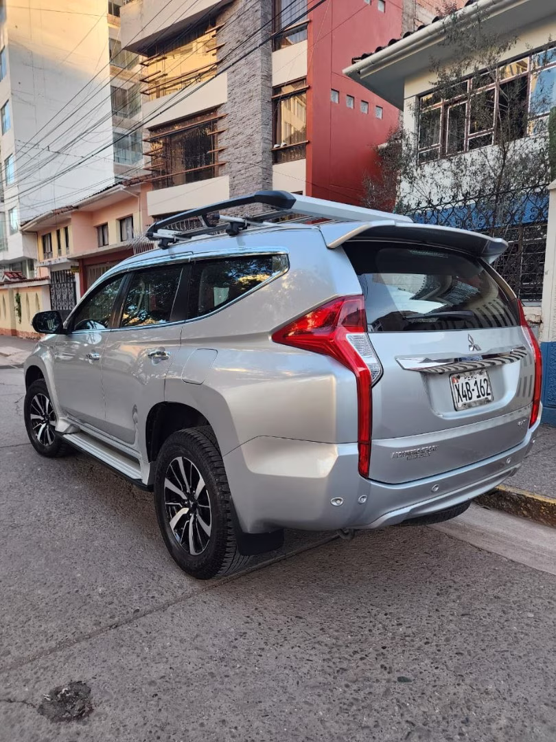 MITSUBISHI MONTERO SPORT 2018 — foto 4