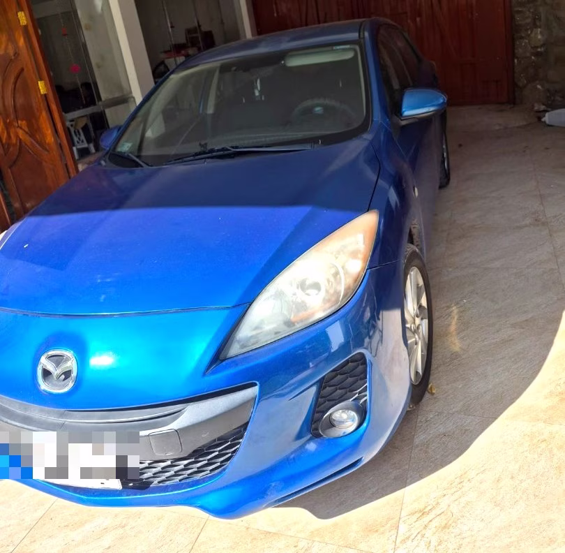 MAZDA M3 MOD 2012 — foto 3