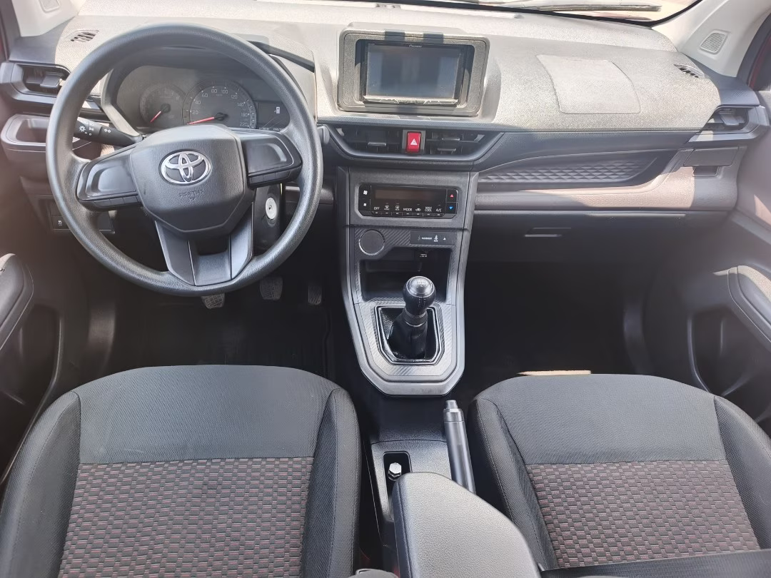 TOYOTA AVANZA 2025 — foto 4