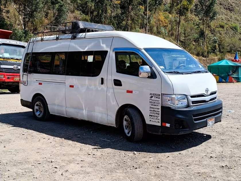 TOYOTA HIACE 2013 — foto 5