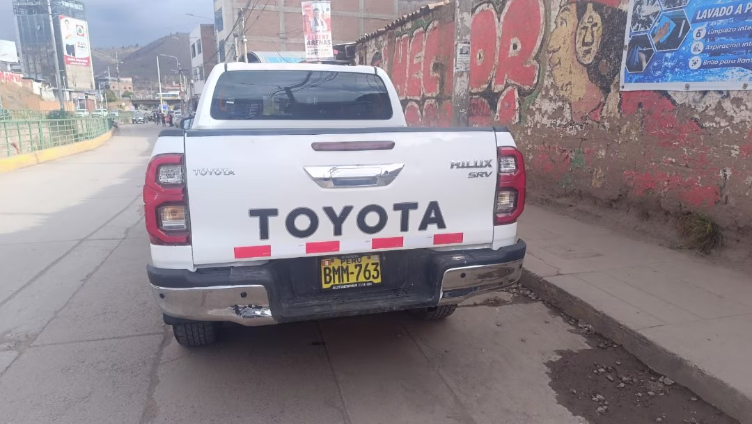 TOYOTA HILUX SRV 4X4 2022 — foto 4