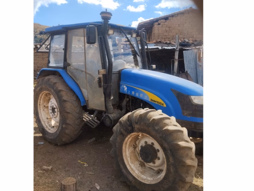NEW HOLLAND TRACTOR 2014 — foto 1