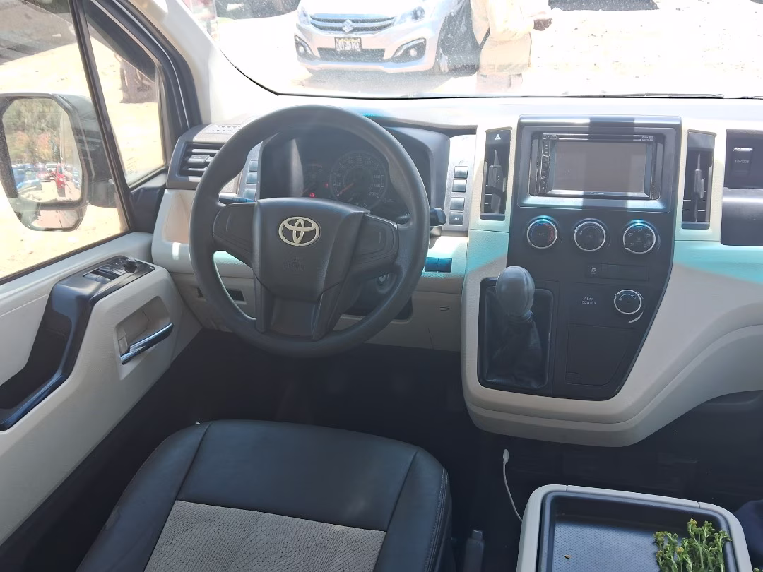 TOYOTA HIACE 2020 MOD 2020 — foto 5