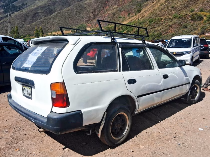 TOYOTA COROLLA 1998 — foto 2