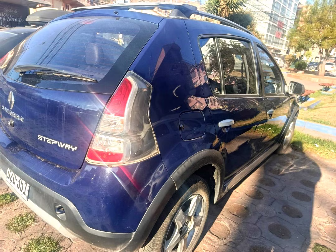RENAULT SANDERO STEPWAY 2013 — foto 4