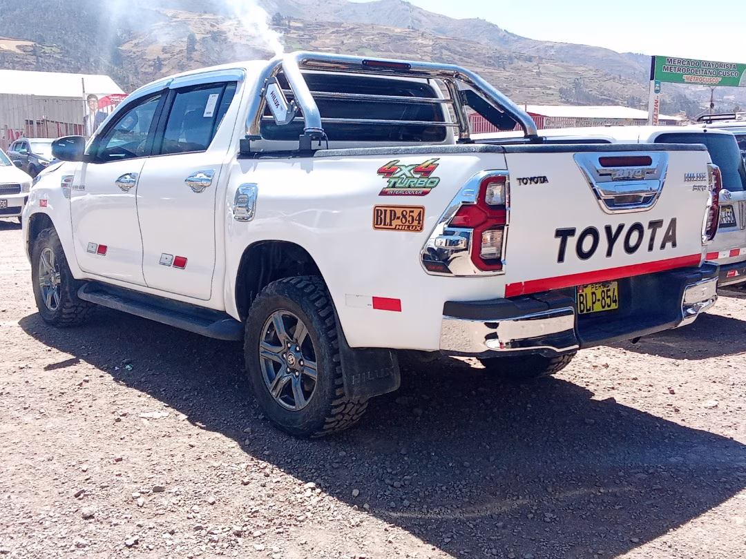 TOYOTA HILUX SR 4X4 2022 — foto 4