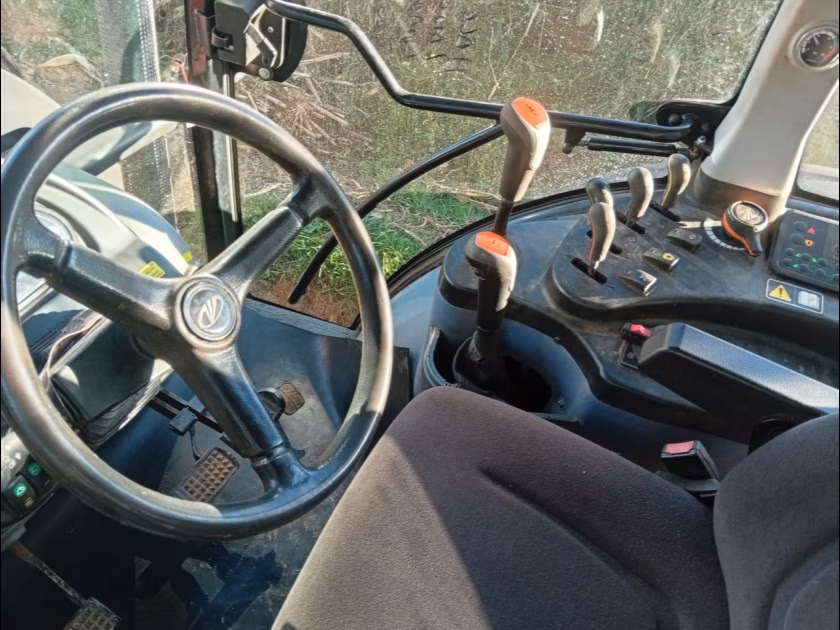 MAHINDRA FULL  86-110 — foto 3
