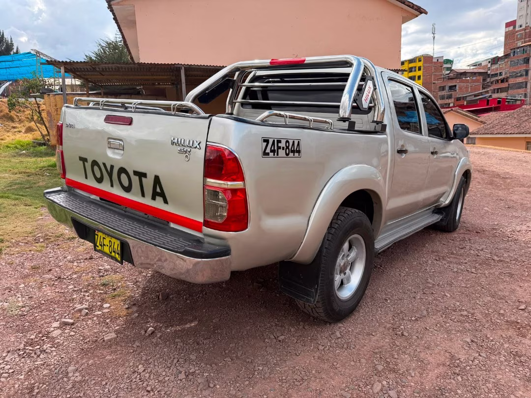 TOYOTA HILUX 2.5 2KD 2009 — foto 5