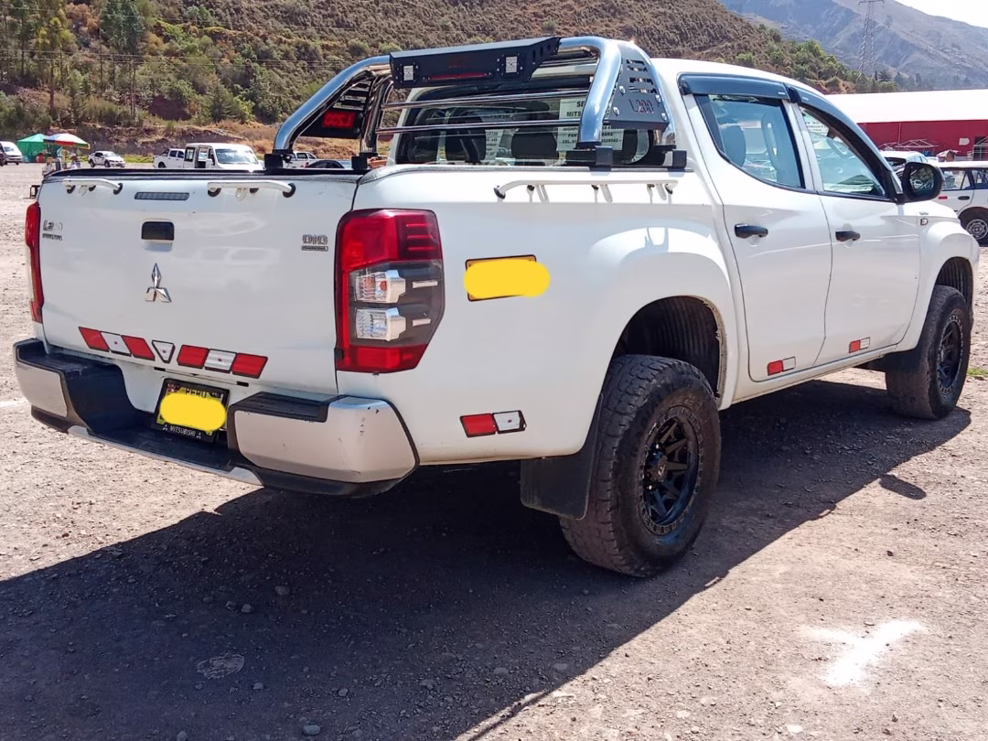 MITSUBISHI L200 HI POWER 4X4 2021 — foto 4
