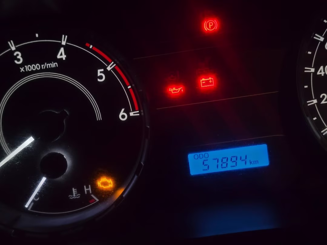 TOYOTA HILUX 4X4 2023 — foto 3