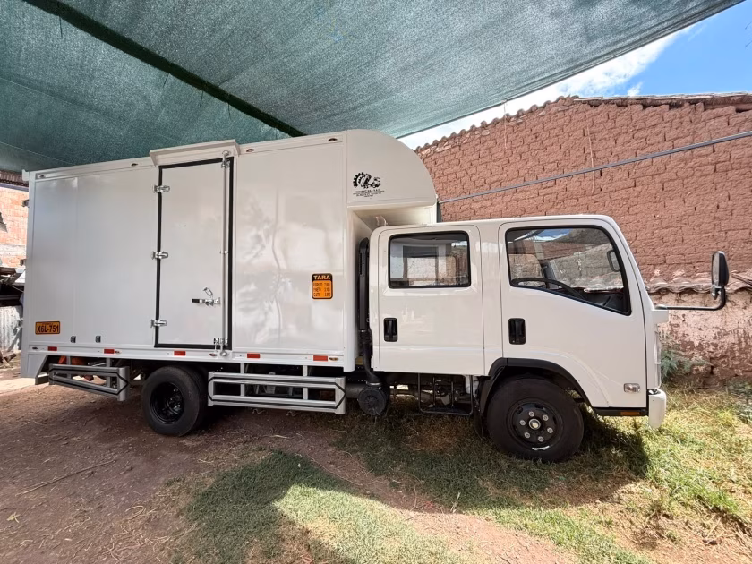 ISUZU NPR75L-KL5VWYPEN 2026 — foto 1