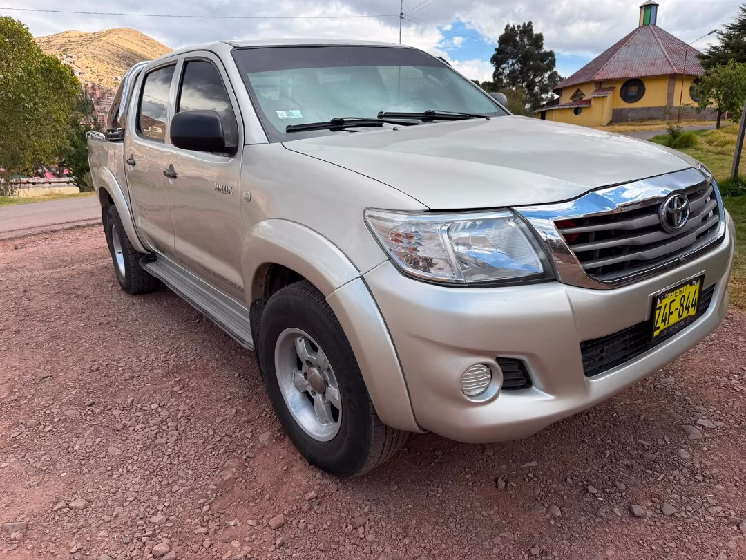 TOYOTA HILUX 2.5 2KD 2009 — foto 3