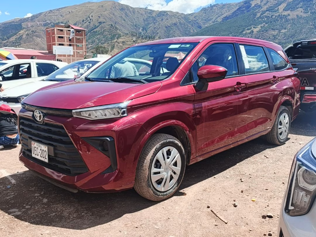 TOYOTA AVANZA 1.5 2027 — foto 3