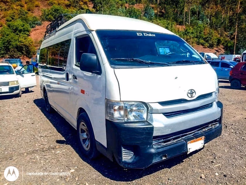 TOYOTA HIACE 2017 — foto 2