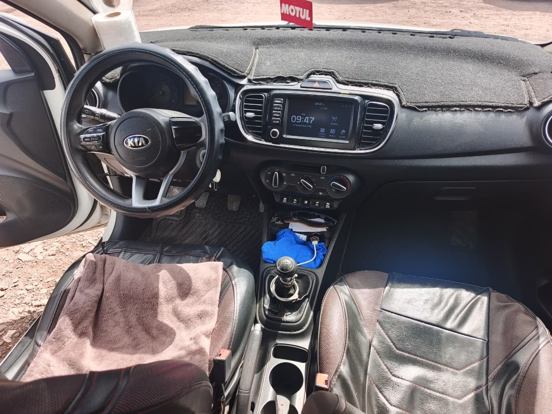KIA SOLUTO 2022 — foto 5