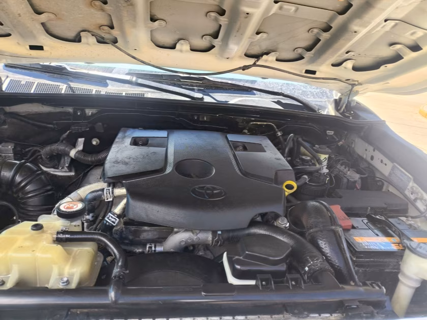 TOYOTA HILUX SR 2022 — foto 4
