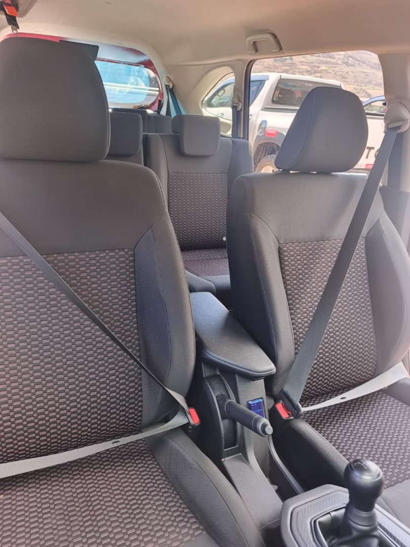 TOYOTA AVANZA 1.5 2027 — foto 4