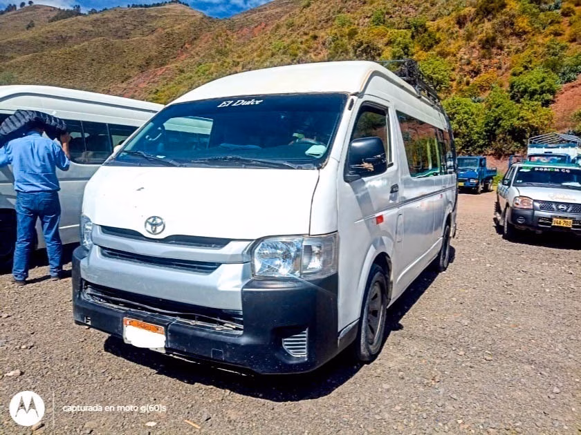 TOYOTA HIACE 2017 — foto 4