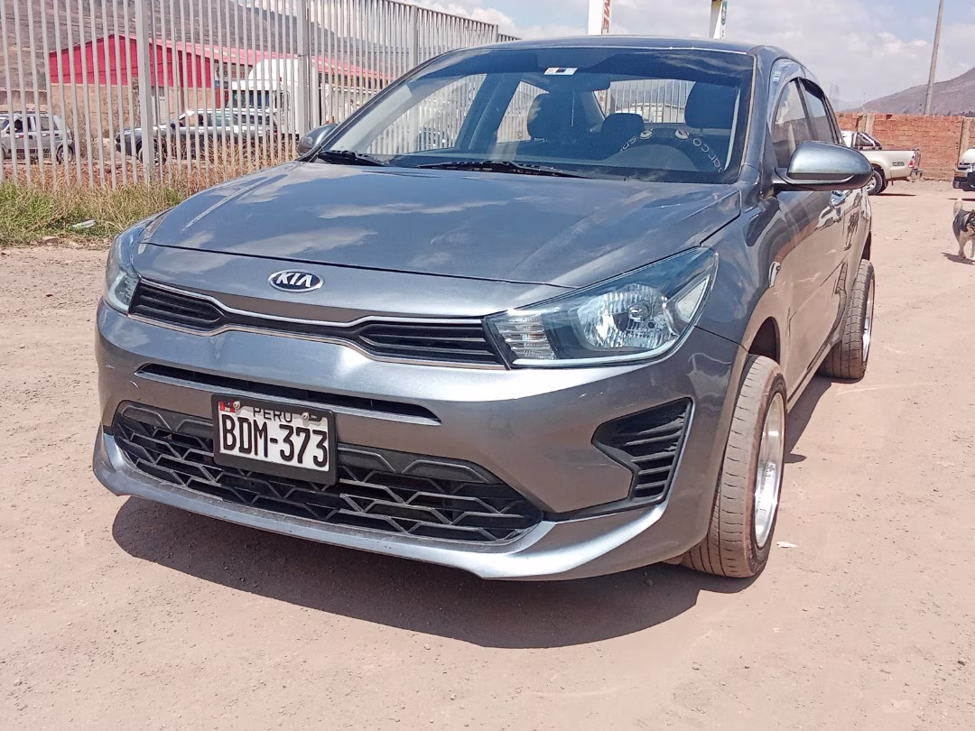 KIA RIO 2018 — foto 3