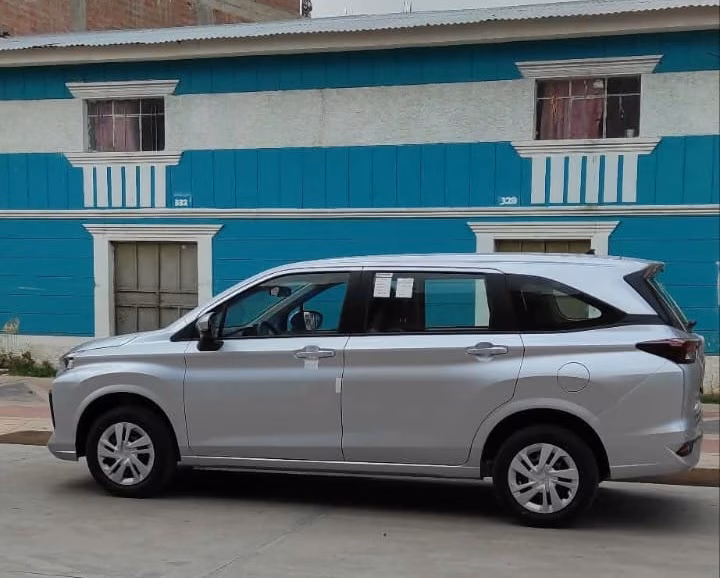 TOYOTA AVANZA 2027 — foto 2