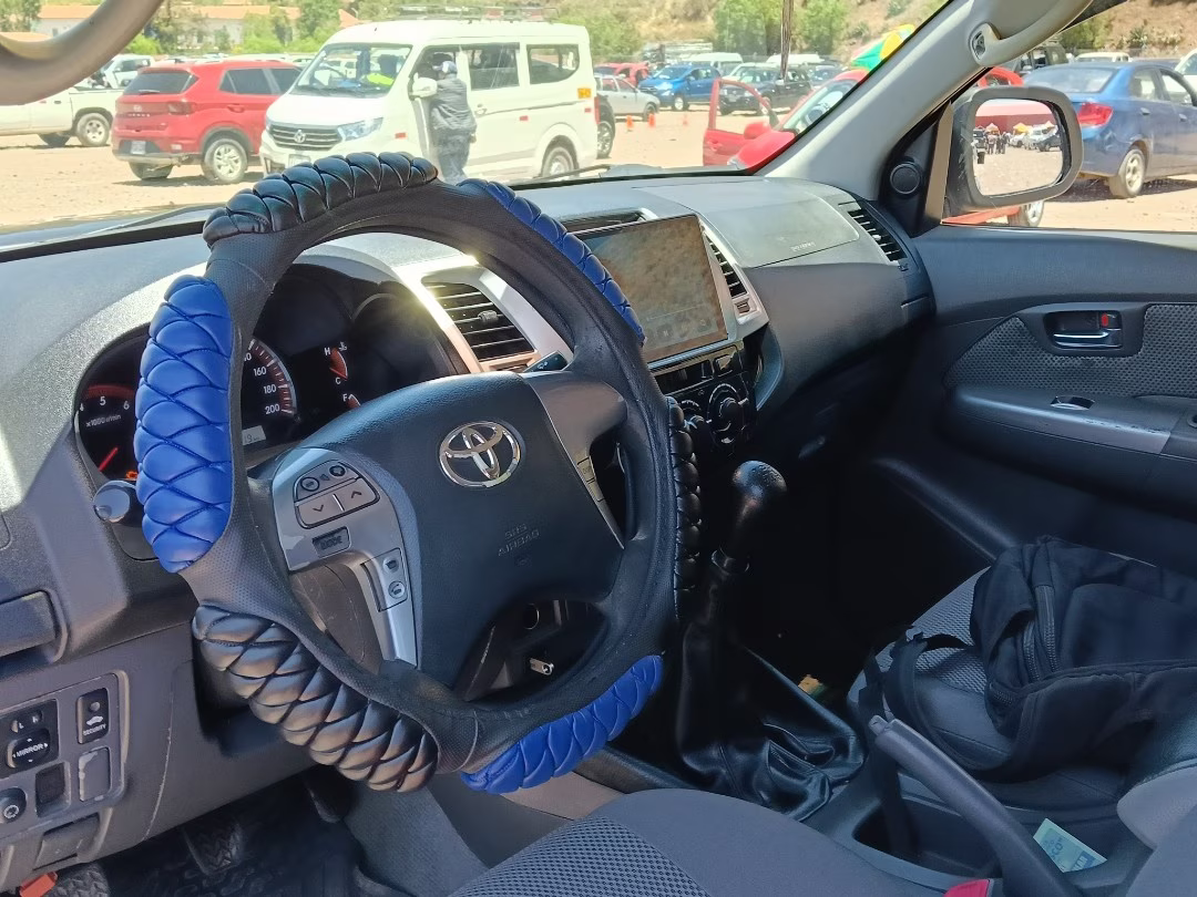 TOYOTA HILUX SRV FULL 4X4 2014 MOD 2015 — foto 5