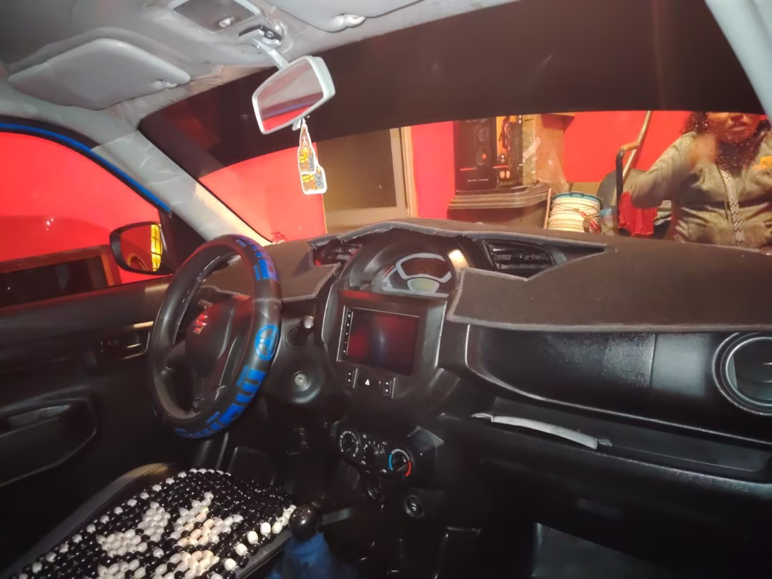 SUZUKI S-PRESSO 2022 MOD 2023 — foto 3