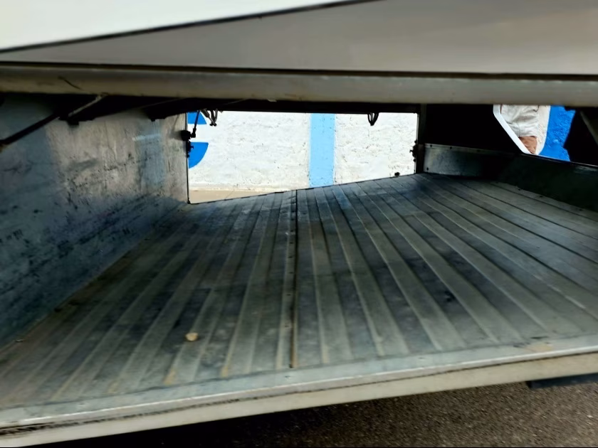 VOLKSWAGEN APOLO 2023 — foto 6